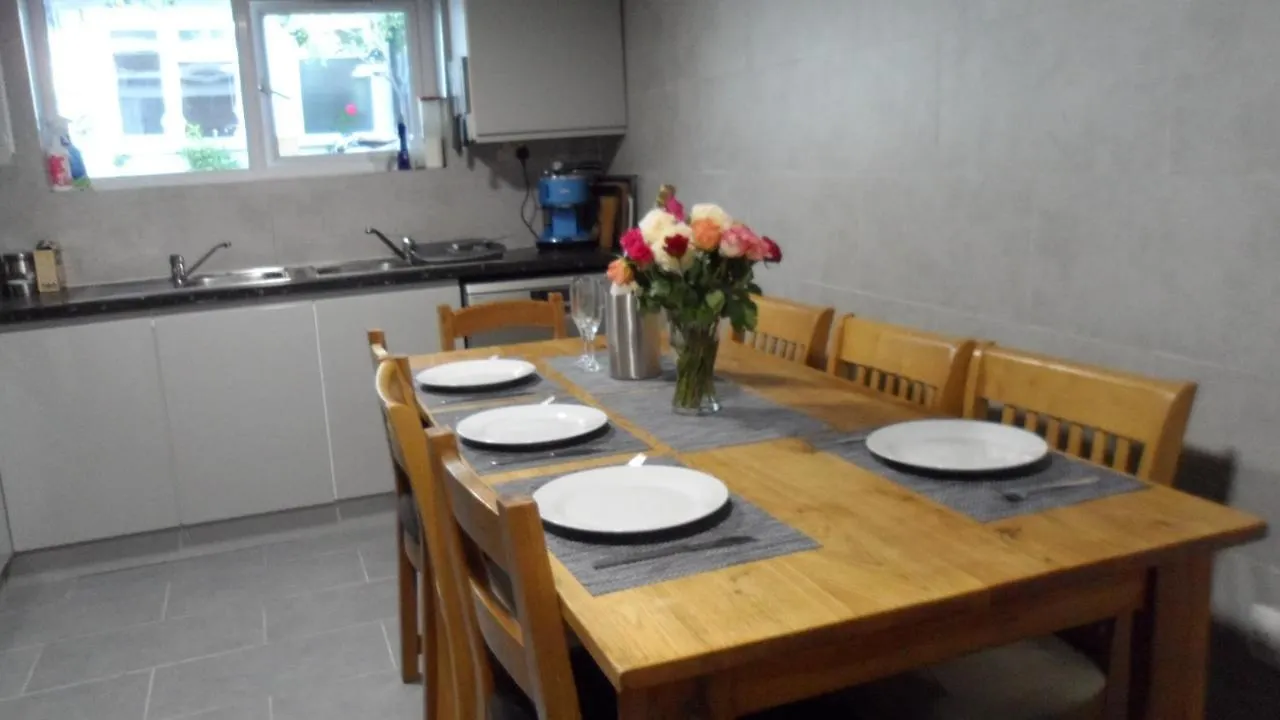 Holiday home Bubblesbnb 7 Bedroom House, 16 Beds, Sleeps 22 London United Kingdom